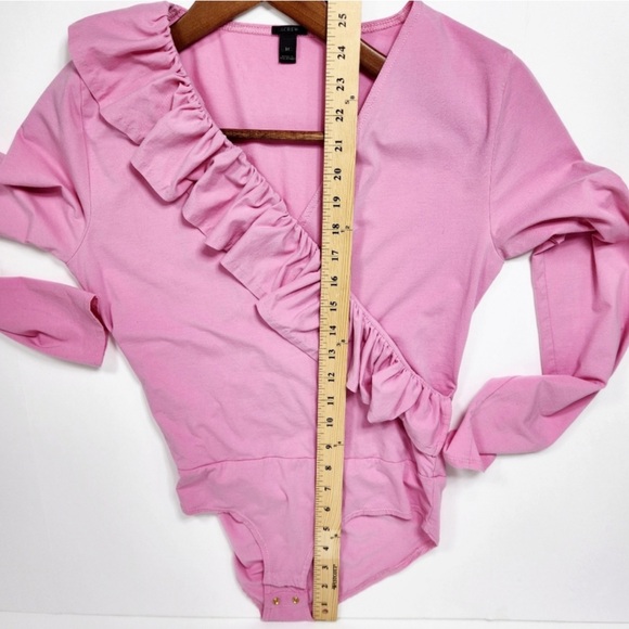 #91 J.Crew Pink Ruffle Wrap Style Bodysuit - Picture 7 of 7